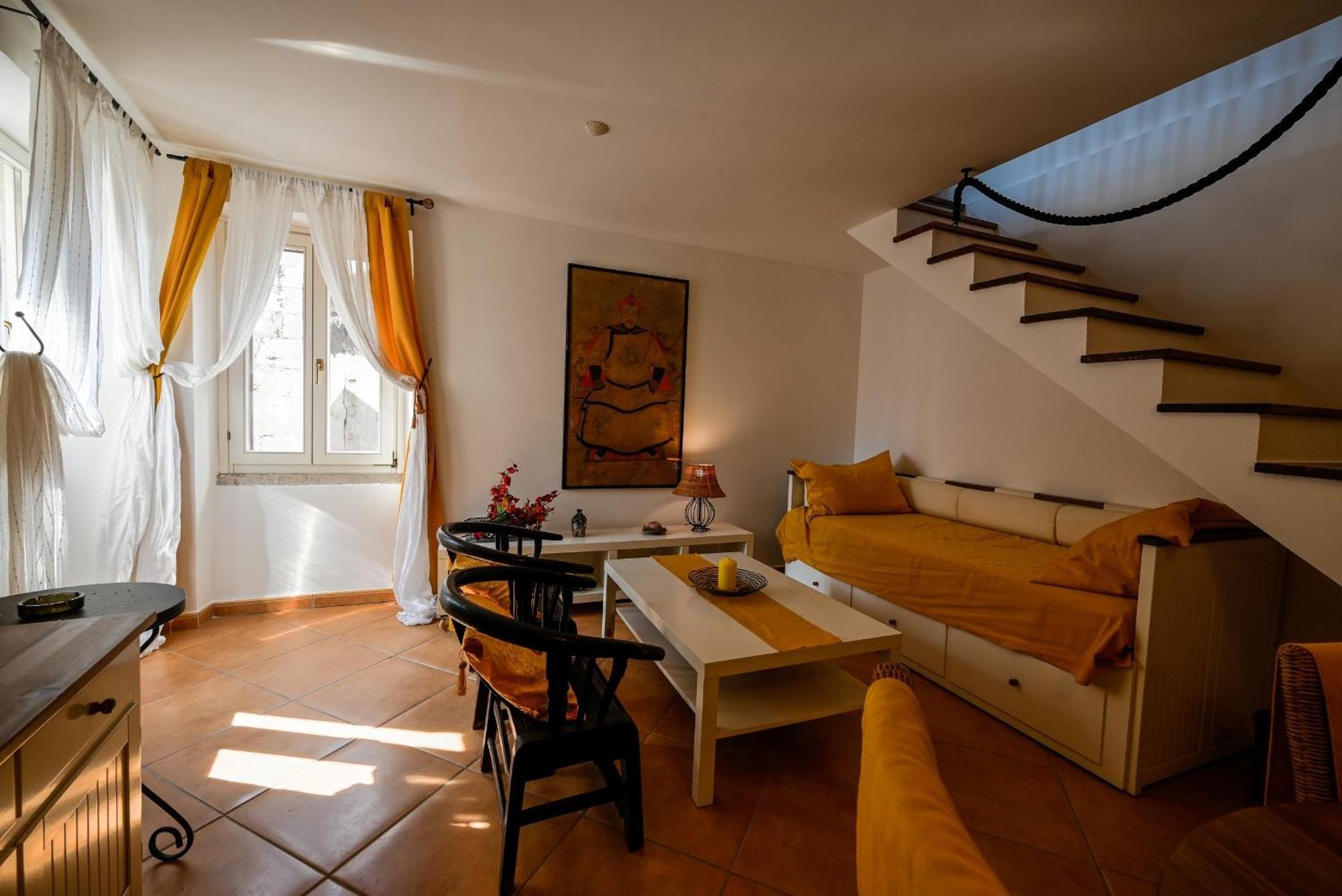 Alice Apartment With Balcony 로비니 외부 사진
